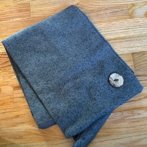 Grey muffler with button